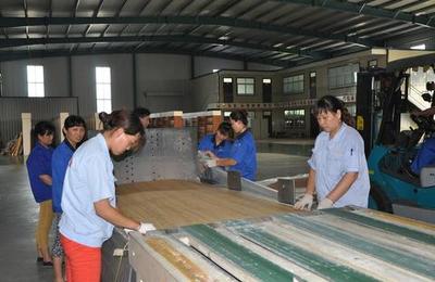 家具廠適合做什么生意賺錢(家具廠轉型升級方向探討)